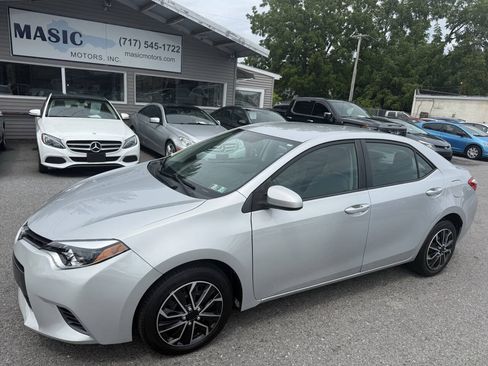 Used 2015 Toyota Corolla LE FWD image 27