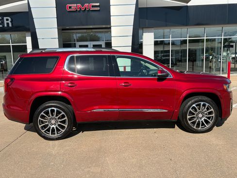 Used 2021 GMC Acadia Denali w/ Denali Technology Package FWD image 36