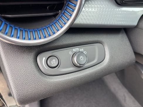 New 2026 Chevrolet Trax LT w/ Driver Confidence Package image 15