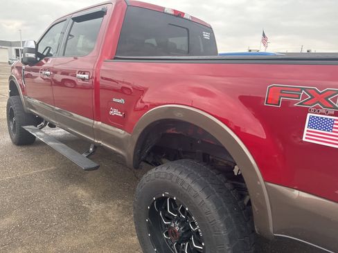 Used 2017 Ford F250 Lariat w/ Lariat Ultimate Package image 7