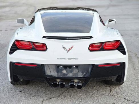 Used 2015 Chevrolet Corvette Stingray Coupe image 10
