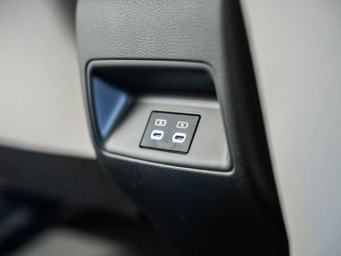 New 2026 Toyota Corolla LE FWD image 28