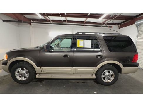 Used 2005 Ford Expedition Eddie Bauer RWD image 5