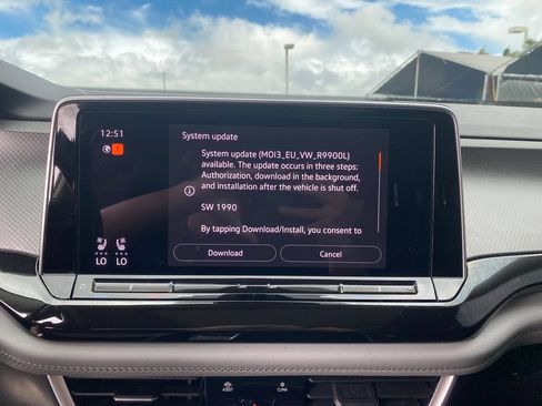 Used 2026 Volkswagen Atlas Peak Edition AWD/4WD image 16