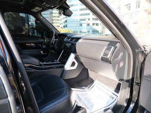 Used 2019 Land Rover Range Rover Autobiography image 41