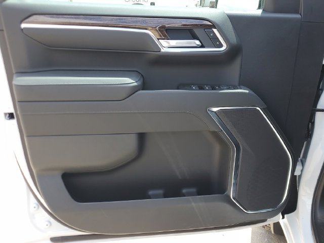 New 2026 GMC Sierra 1500 SLE w/ Preferred Package AWD/4WD image 18