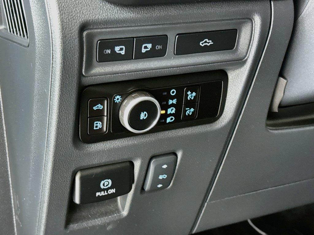 Used 2023 Ford F150 Lariat w/ Equipment Group 502A High AWD/4WD image 11