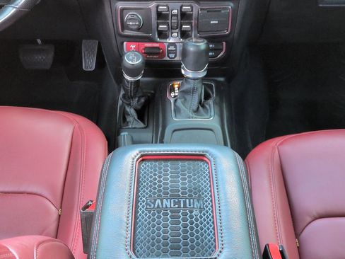 Used 2024 Jeep Wrangler Unlimited Rubicon 392 image 19