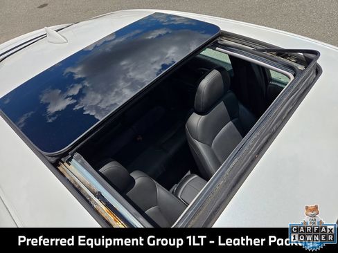 Used 2019 Chevrolet Malibu LT w/ Leather Package FWD image 10