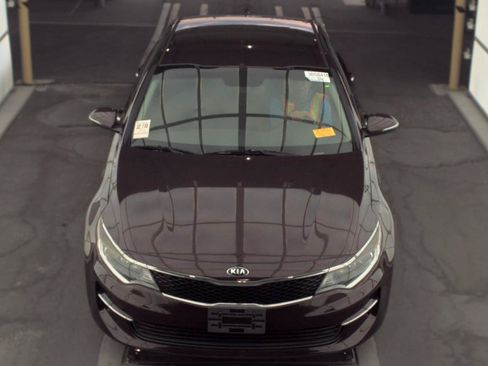 Used 2017 Kia Optima LX FWD image 2