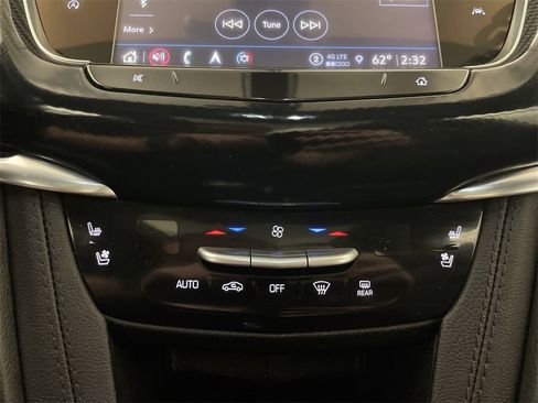 Used 2023 Cadillac XT6 Sport image 12