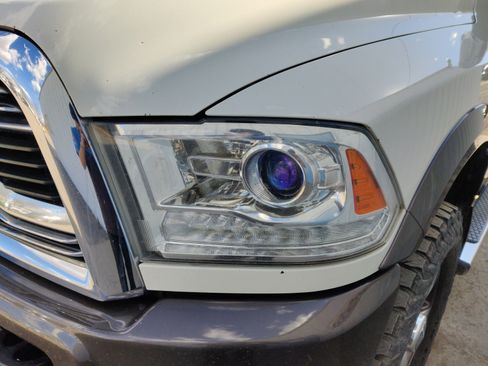 Used 2018 RAM 2500 Longhorn image 6