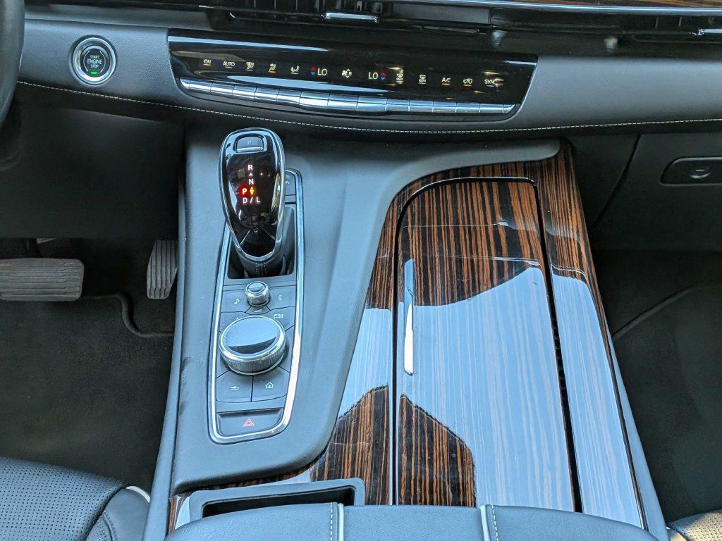 Used 2022 Cadillac Escalade Premium Luxury w/ Performance Package RWD image 20