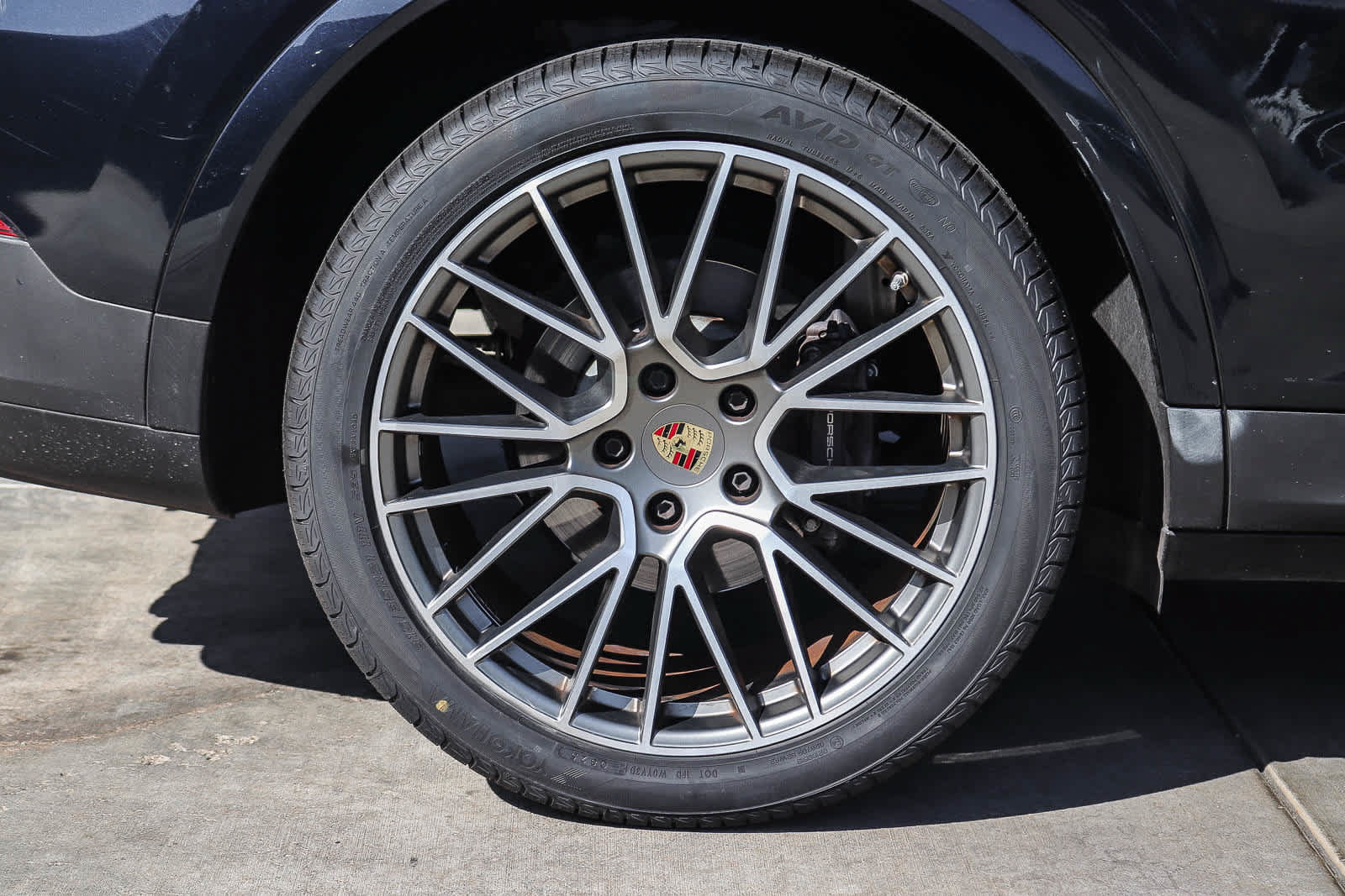 Used 2023 Porsche Cayenne Platinum Edition AWD/4WD image 8