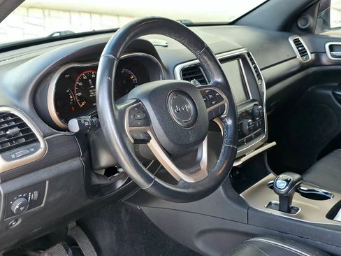 Used 2014 Jeep Grand Cherokee Laredo w/ Security & Convenience Group image 10