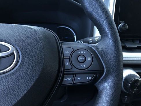 New 2025 Toyota RAV4 XLE image 18