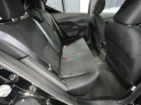 Certified 2025 Nissan Kicks Play S image 18