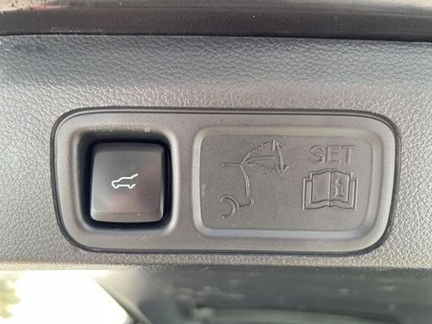 Used 2024 Ford Expedition Max Limited image 15