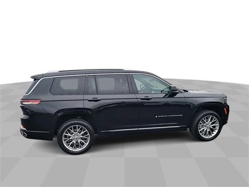 Used 2023 Jeep Grand Cherokee L Summit w/ Luxury Tech Group V image 9