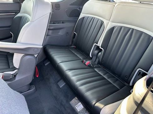 Used 2024 Kia EV9 GT-Line image 17