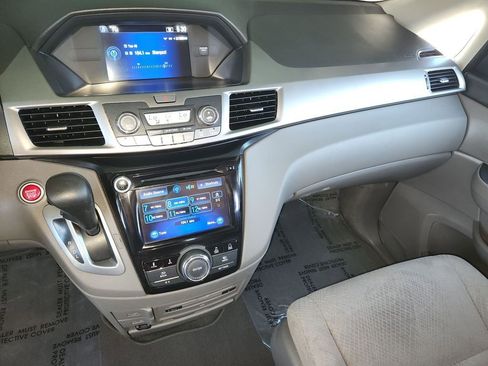 Used 2016 Honda Odyssey SE image 17