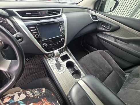 Used 2018 Nissan Murano SV image 16