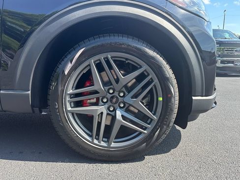 New 2026 Ford Explorer ST-Line w/ ST-Line Street Pack RWD image 10