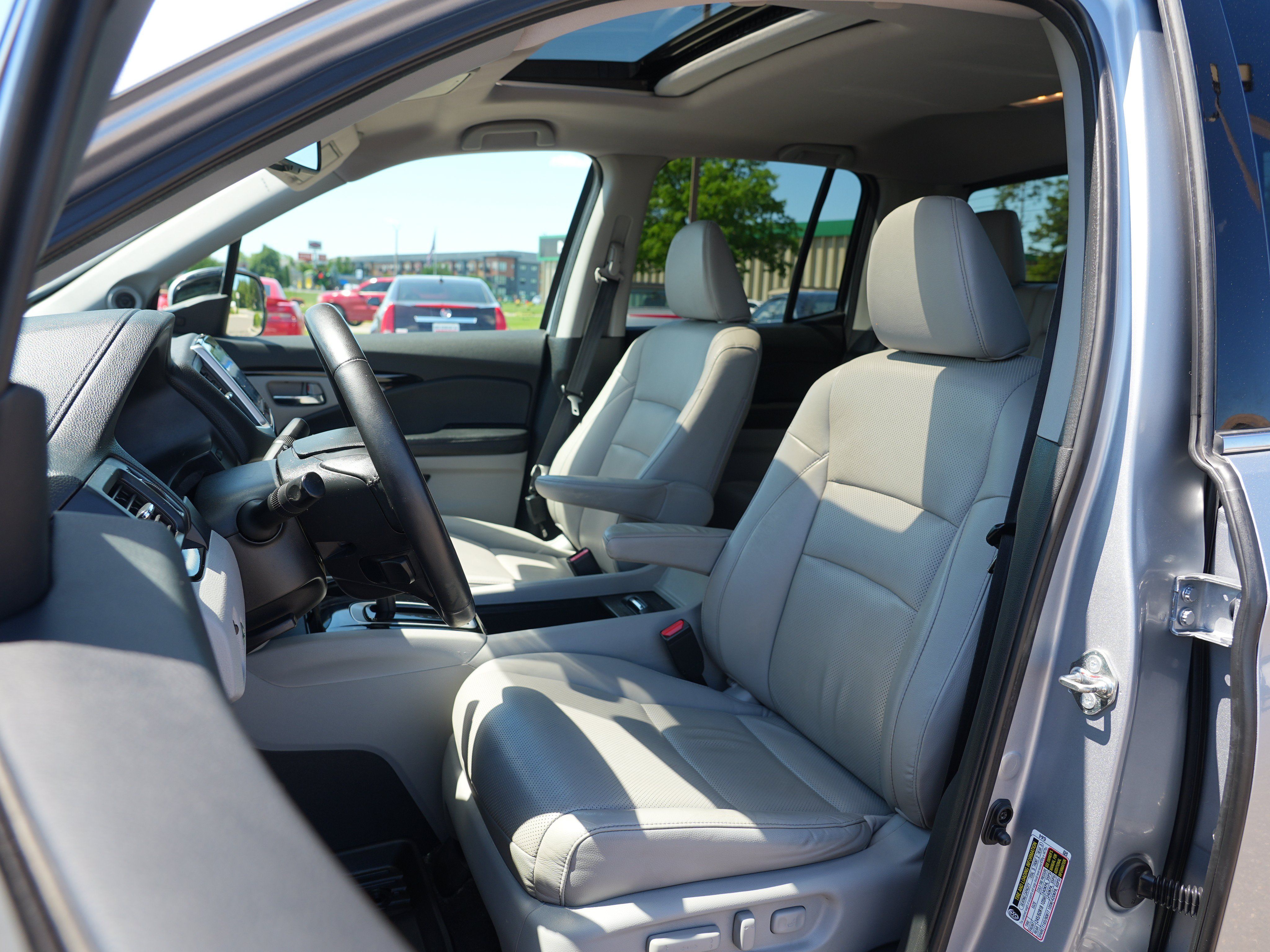 Used 2017 Honda Ridgeline RTL-E image 12