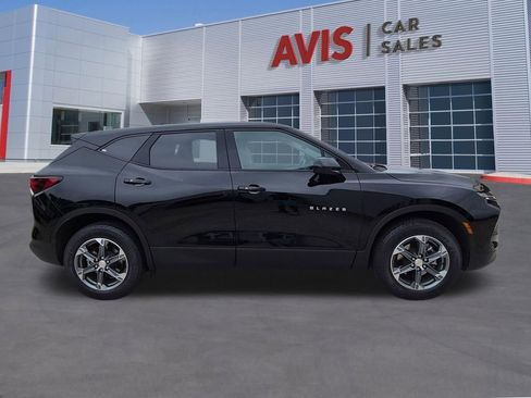 Used 2025 Chevrolet Blazer LT AWD/4WD image 5