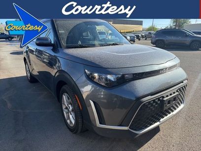 Used 2023 Kia Soul LX w/ Option Group 015