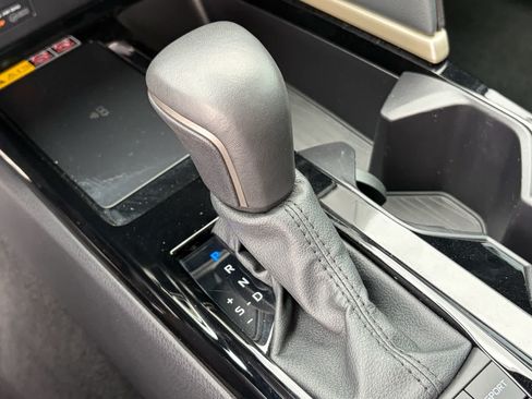 Used 2025 Toyota Camry XSE FWD image 24
