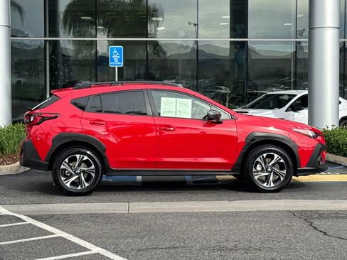 Certified 2025 Subaru Crosstrek 2.0i Premium image 3