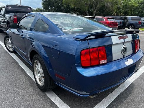 Used 2007 Ford Mustang GT RWD image 3