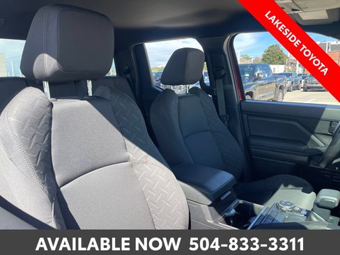 Certified 2026 Toyota Tacoma SR5 AWD/4WD image 15