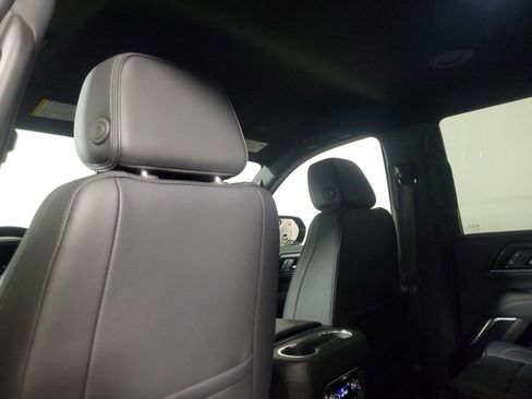 Used 2025 GMC Yukon Denali image 14