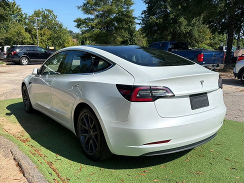 Used 2020 Tesla Model 3 Standard Range Plus RWD image 7