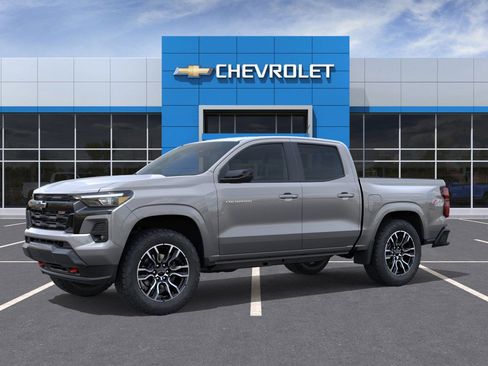 New 2025 Chevrolet Colorado Z71 image 2