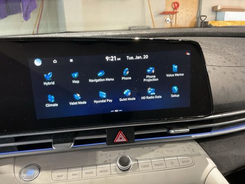 New 2026 Hyundai Elantra Limited w/ Cargo Package FWD image 17