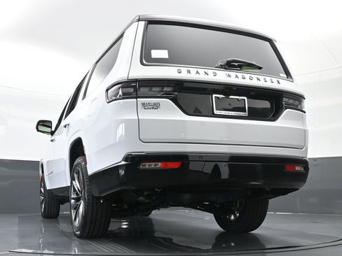 Used 2024 Jeep Grand Wagoneer Series III w/ Quick Order Packagew 28T image 59