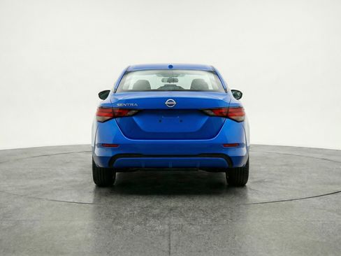 Used 2025 Nissan Sentra SV image 7