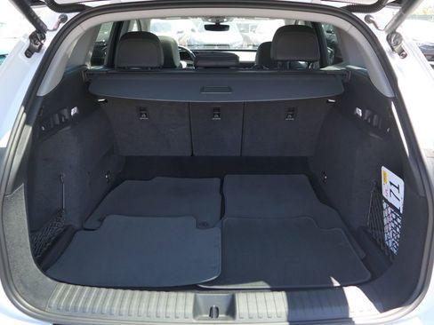 Used 2025 Audi Q6 e-tron Premium image 22