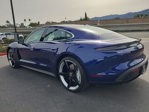 Used 2021 Porsche Taycan 4S image 13
