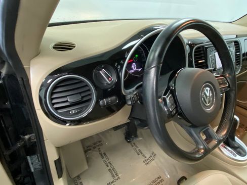 Used 2014 Volkswagen Beetle 2.5 image 34