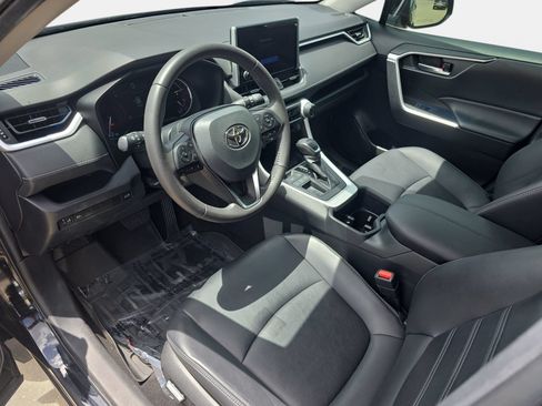 Used 2023 Toyota RAV4 XLE Premium FWD image 16