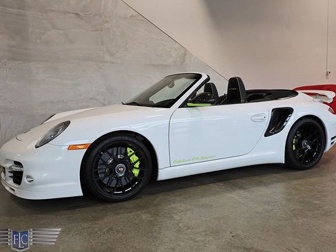 Used 2012 Porsche 911 Turbo image 43