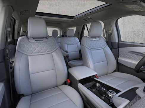 New 2026 Ford Explorer Platinum w/ LUX Leather Package AWD/4WD image 12