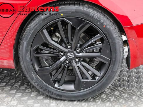 Used 2023 Nissan Altima 2.5 SR w/ SR Premium Package image 37