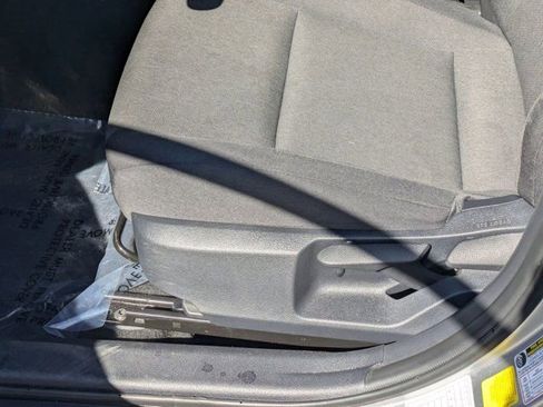 Used 2025 Toyota Camry LE image 21