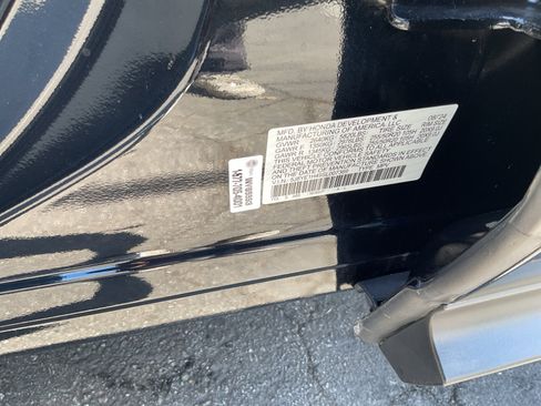 Used 2025 Acura MDX SH-AWD w/ Technology Package image 27