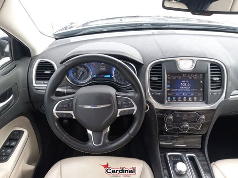 Used 2016 Chrysler 300 Limited w/ Driver Convenience Group image 25